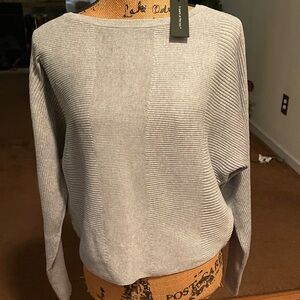 Gray
Cable & Gauge
Women size Medium 
New